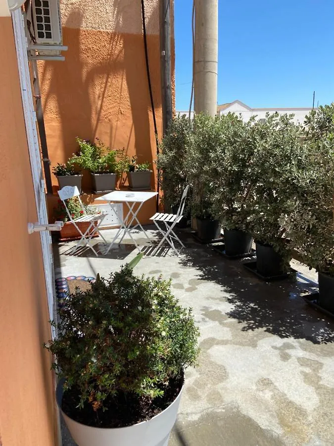 La Casa Delle Rose Villa Petrosino 0*,